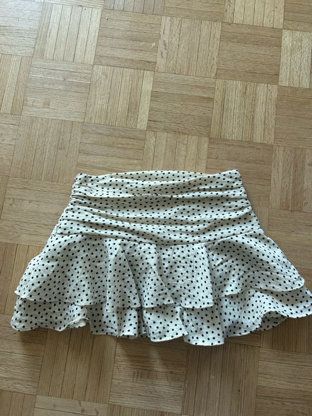 Women’s Cream Polka Dot Ruffle Skort